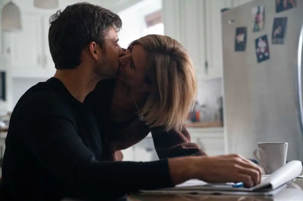 Lo stalker della stanza accanto - film - NowTv - attrice Jennifer Landon - blog IlBiondino.org - - Agenzia Corte&Media - scena 1